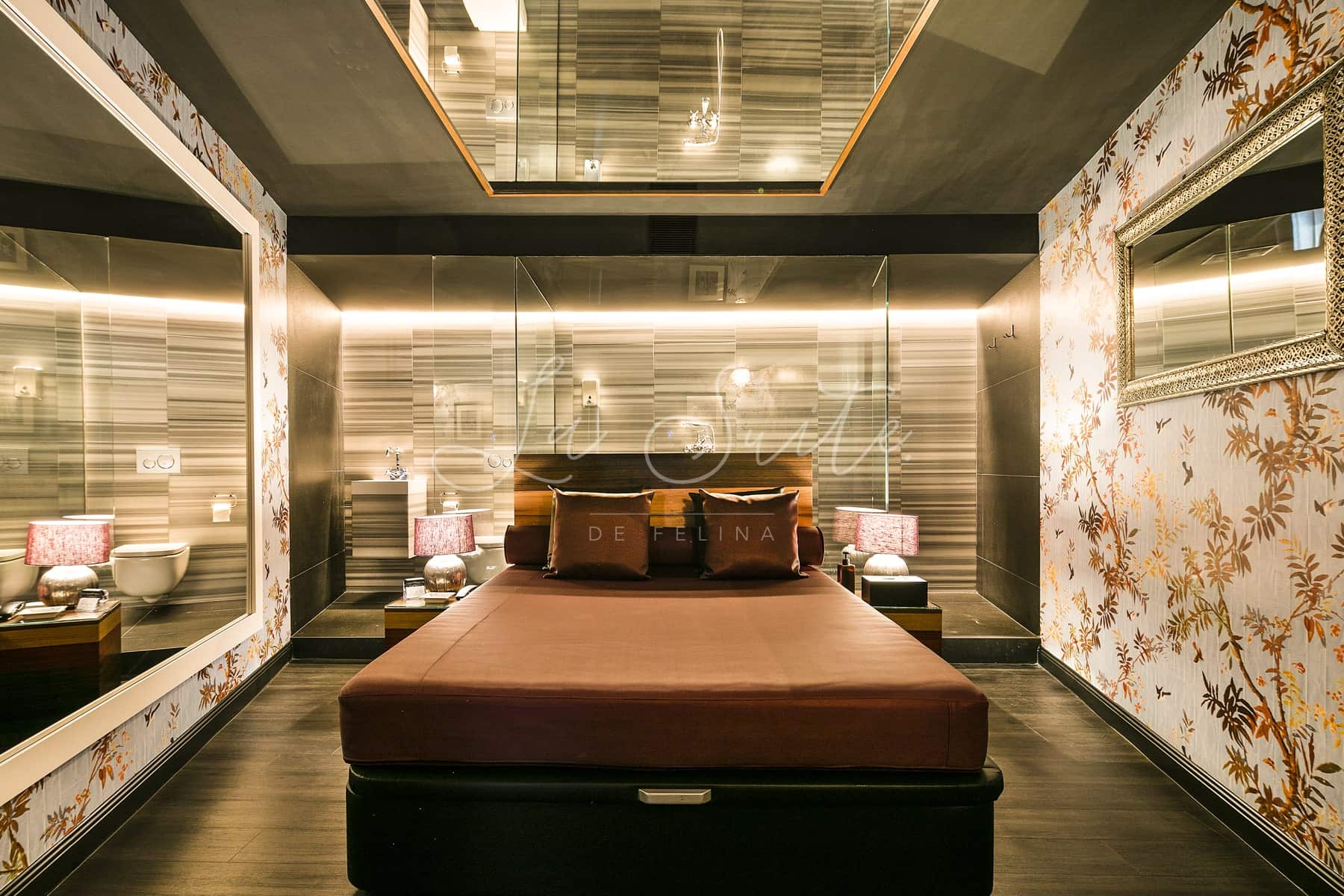 Impresionante habitación distinción con decoración de lujo la Suite Barcelona